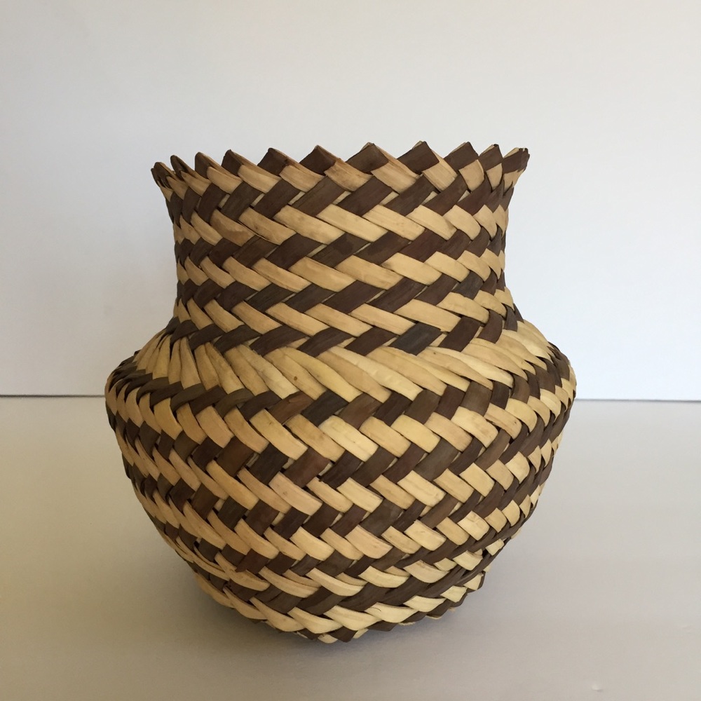Straw handcrafted vase or planter